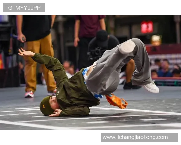 南京街舞队在世界街舞大赛中的拼搏历程与荣耀时刻全景回顾 南京街舞队在世界街舞大赛中的拼搏历程与荣耀时刻全景回顾